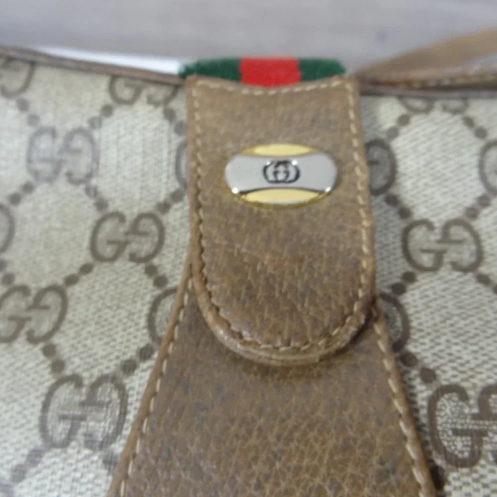 Vintage Gucci Pochette GG Plus Crossbody Bag - Picture 4 of 8